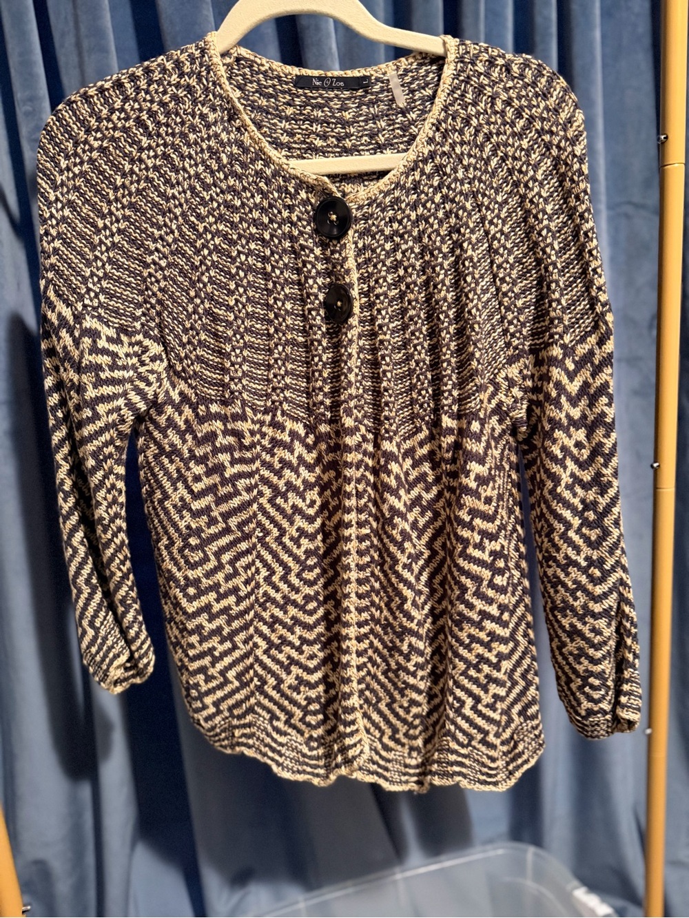 Nic+Zoe Black & Cream Knit Button-Front Women's Top